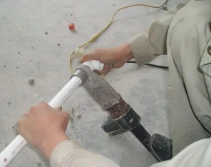 弥勒漏水维修电话